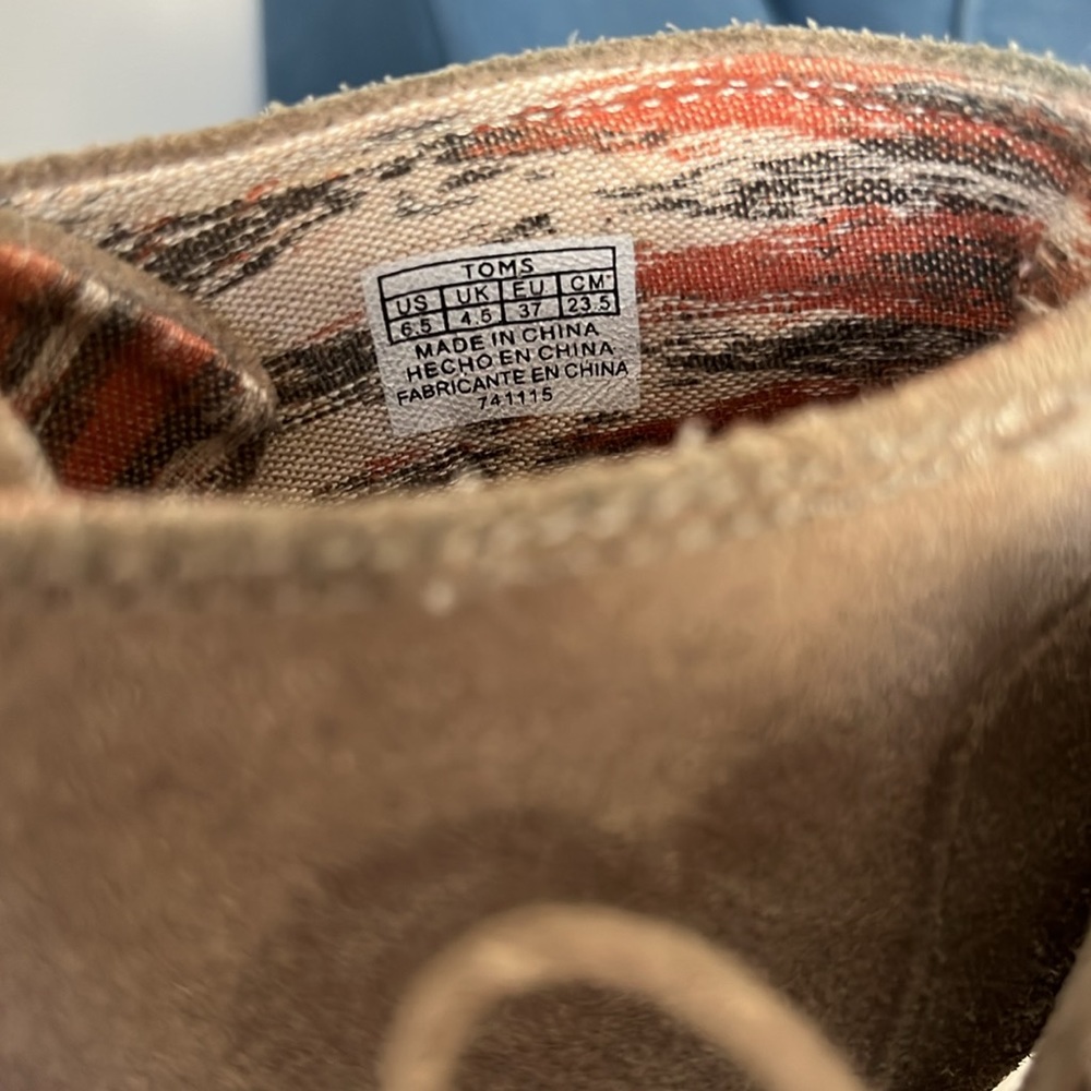 Tan suede Toms wedge - Picture 2 of 3
